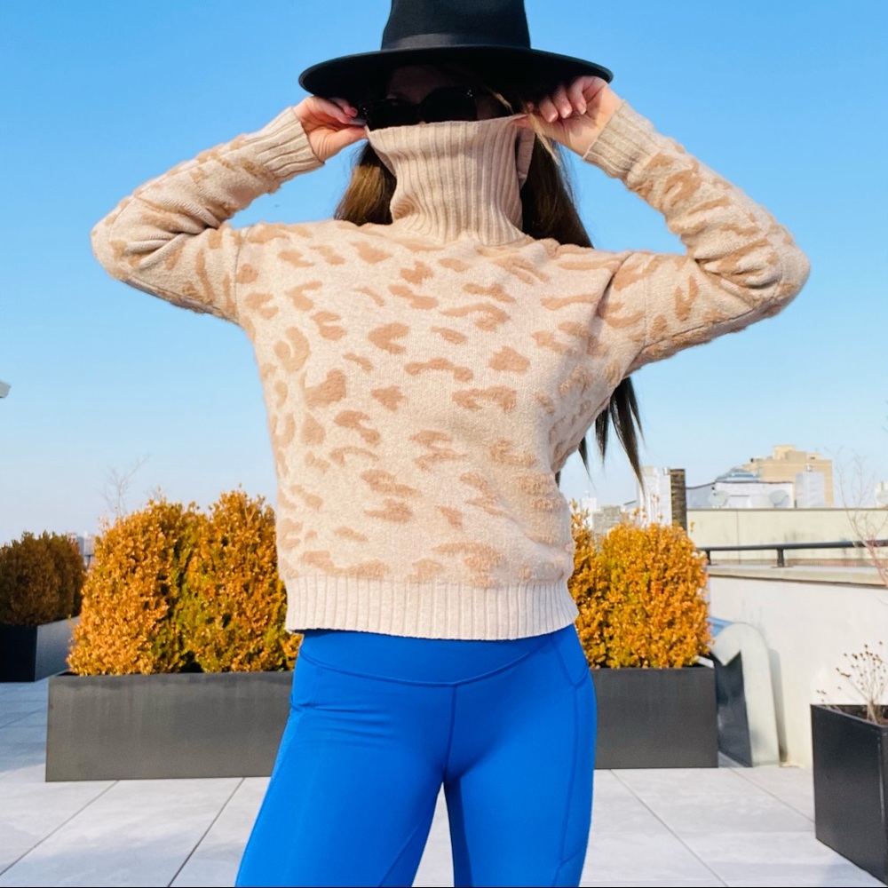 FATE Leopard Pattern Drop Shoulder Sweater - Picture 13 of 16